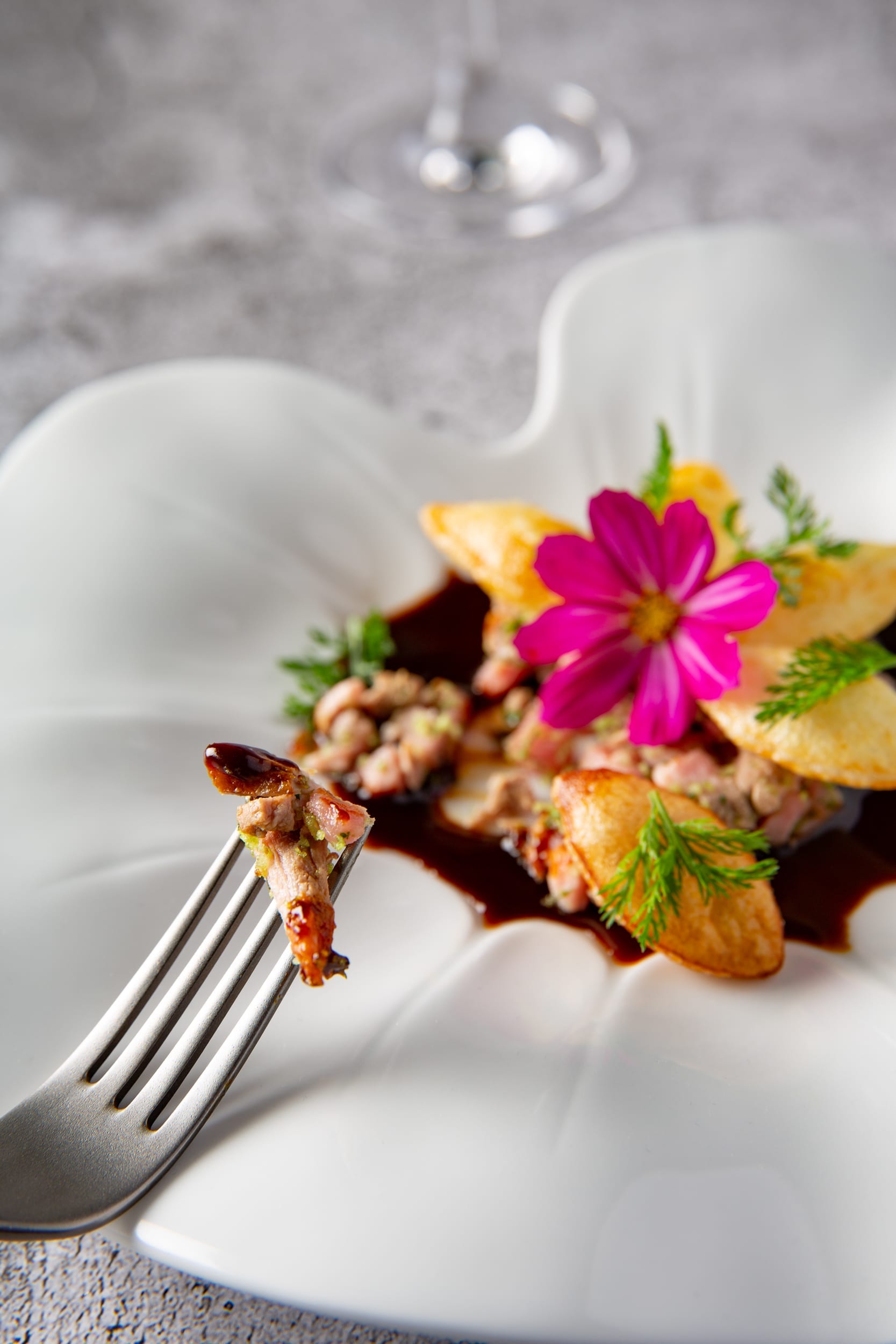 Une bouchée de madeleines Bouchée de plat préparé par le restaurant de David Burgarrella à Espalion