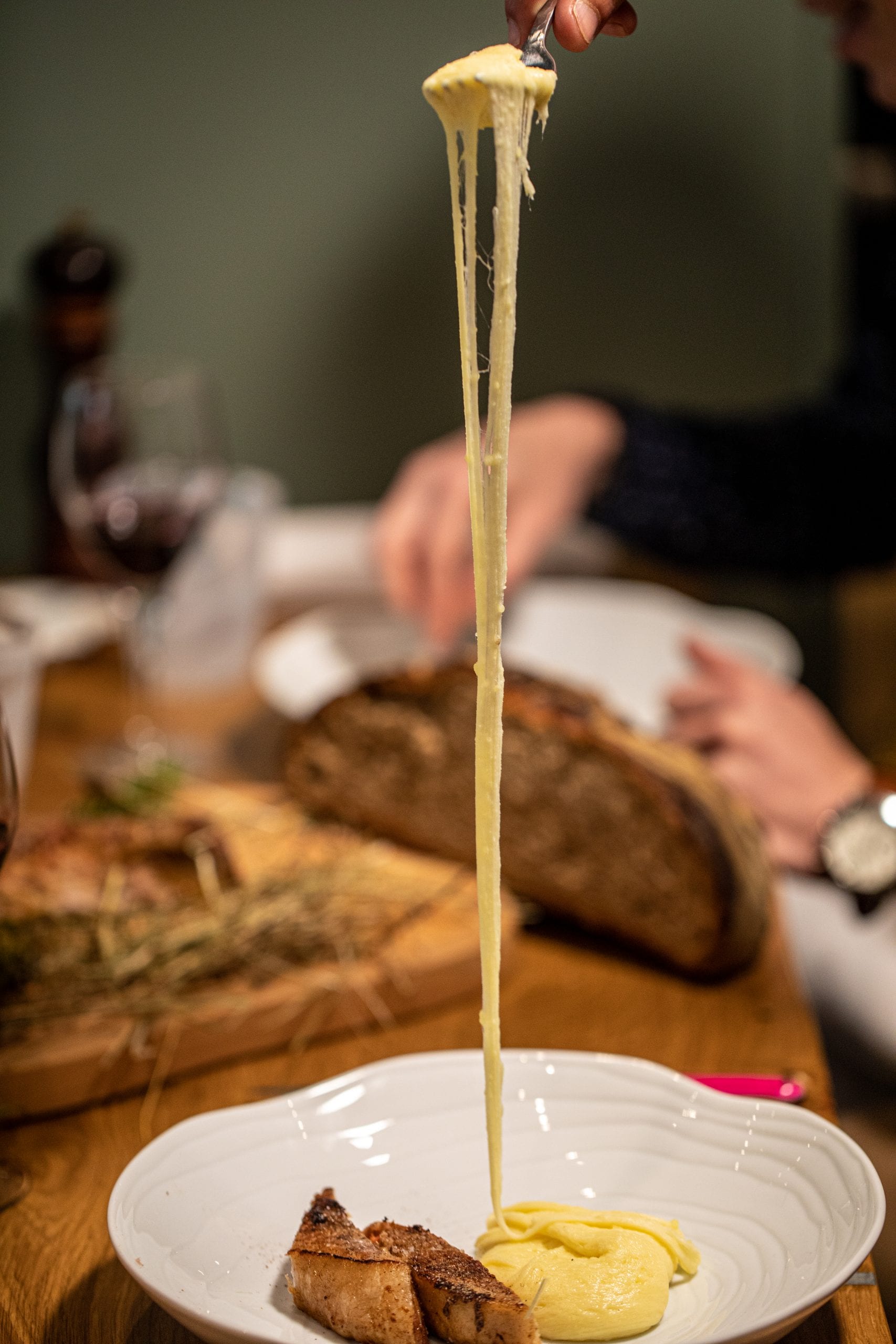 STUDIO-END-70 Aligot Maison à la Table de Romane